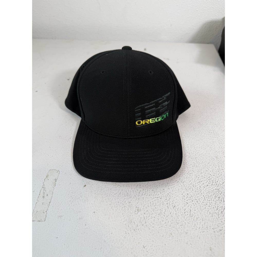 Oregon Ducks Flex Fit Hat‎ L/XL 7 3/8- 8 Black Pacific Headwear
